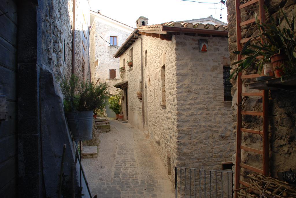 Il Paradiso nel Borgo Arrone Esterno foto