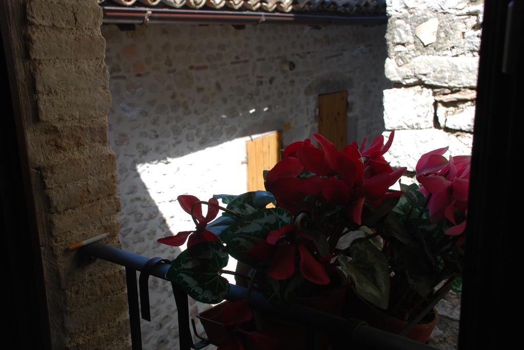 Il Paradiso nel Borgo Arrone Esterno foto