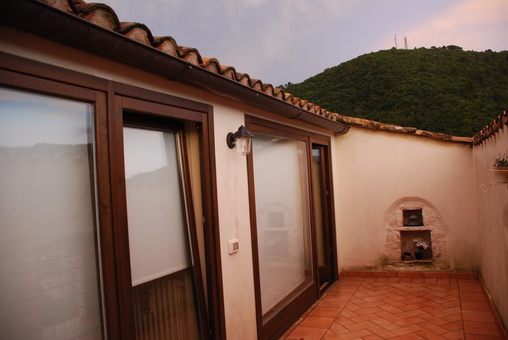 Il Paradiso nel Borgo Arrone Esterno foto