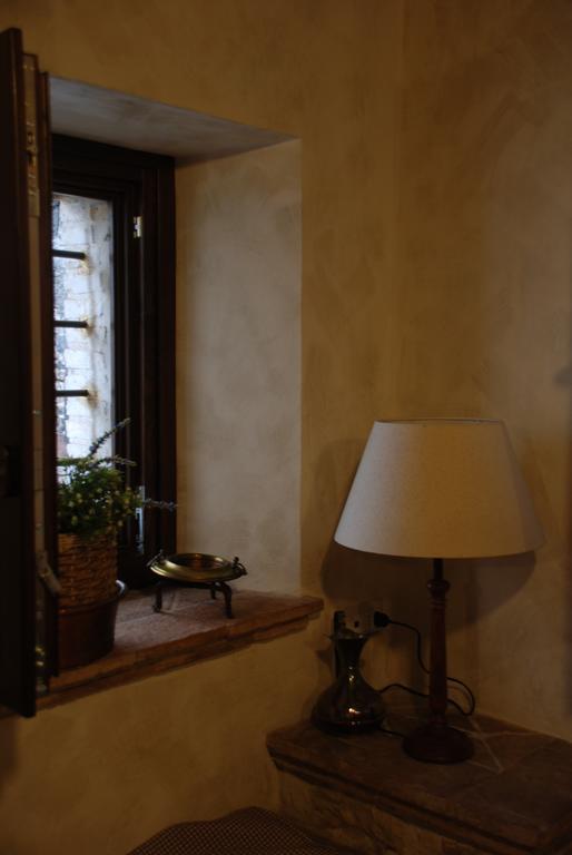 Il Paradiso nel Borgo Arrone Esterno foto